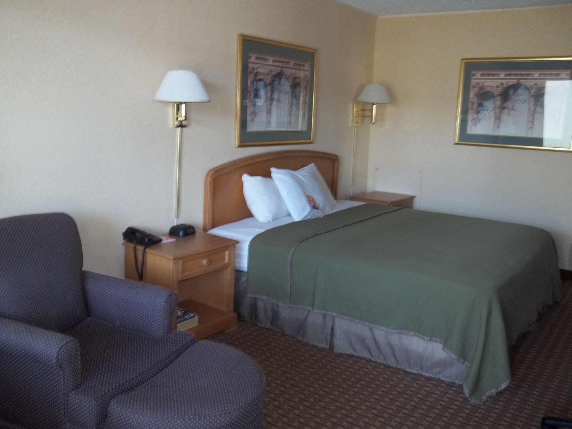 Howard Johnson By Wyndham Virginia Beach Dış mekan fotoğraf